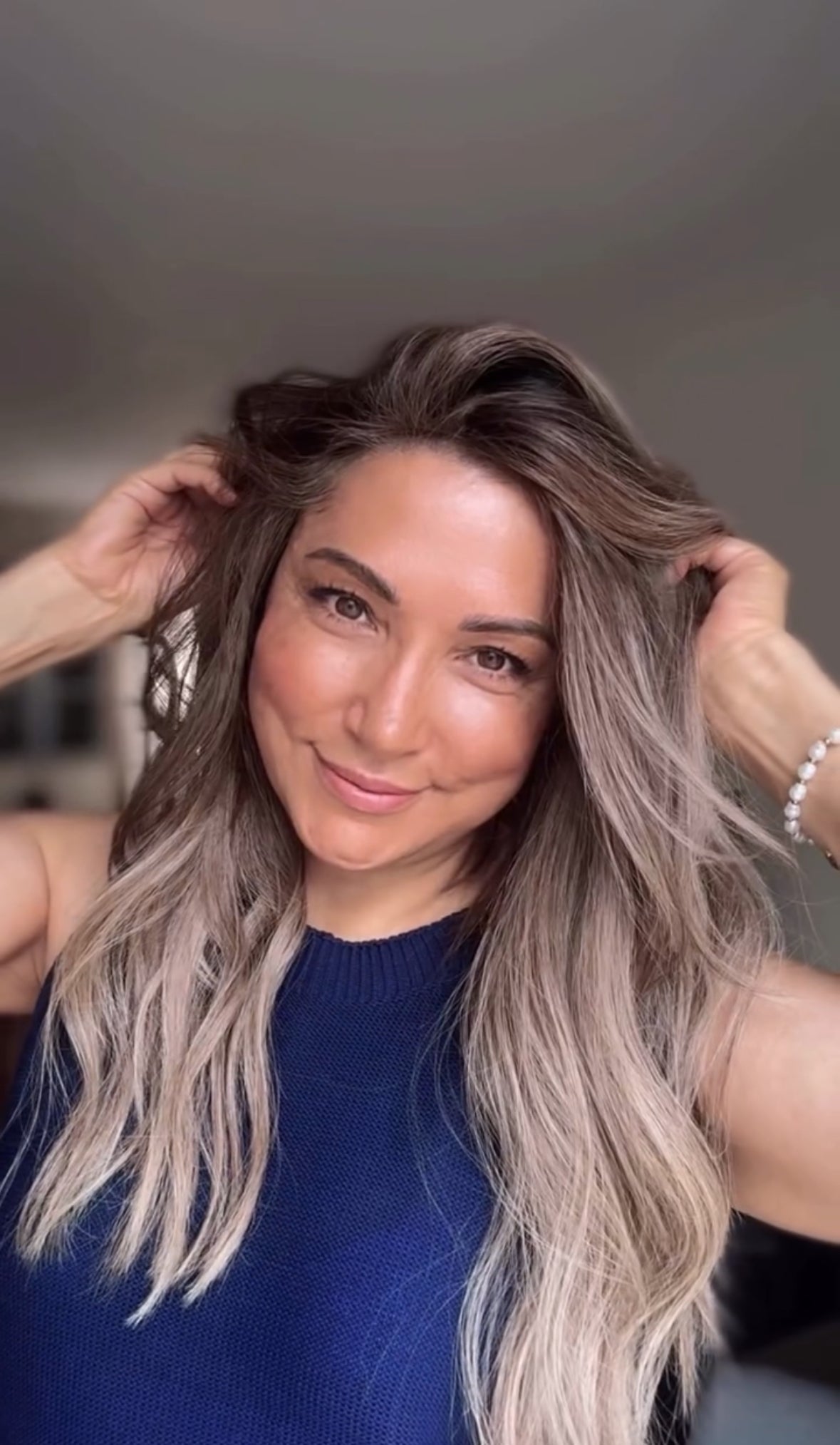 ASHY BLONDE BALAYAGE TOPPER