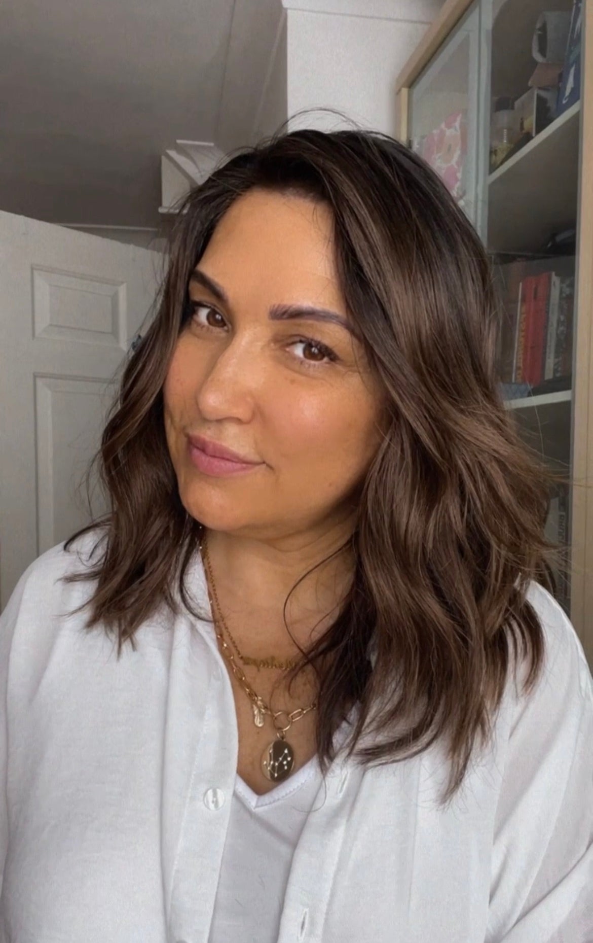 FEATHERLITE LIGHT TO MEDIUM BROWN TOPPER (Darker Root)