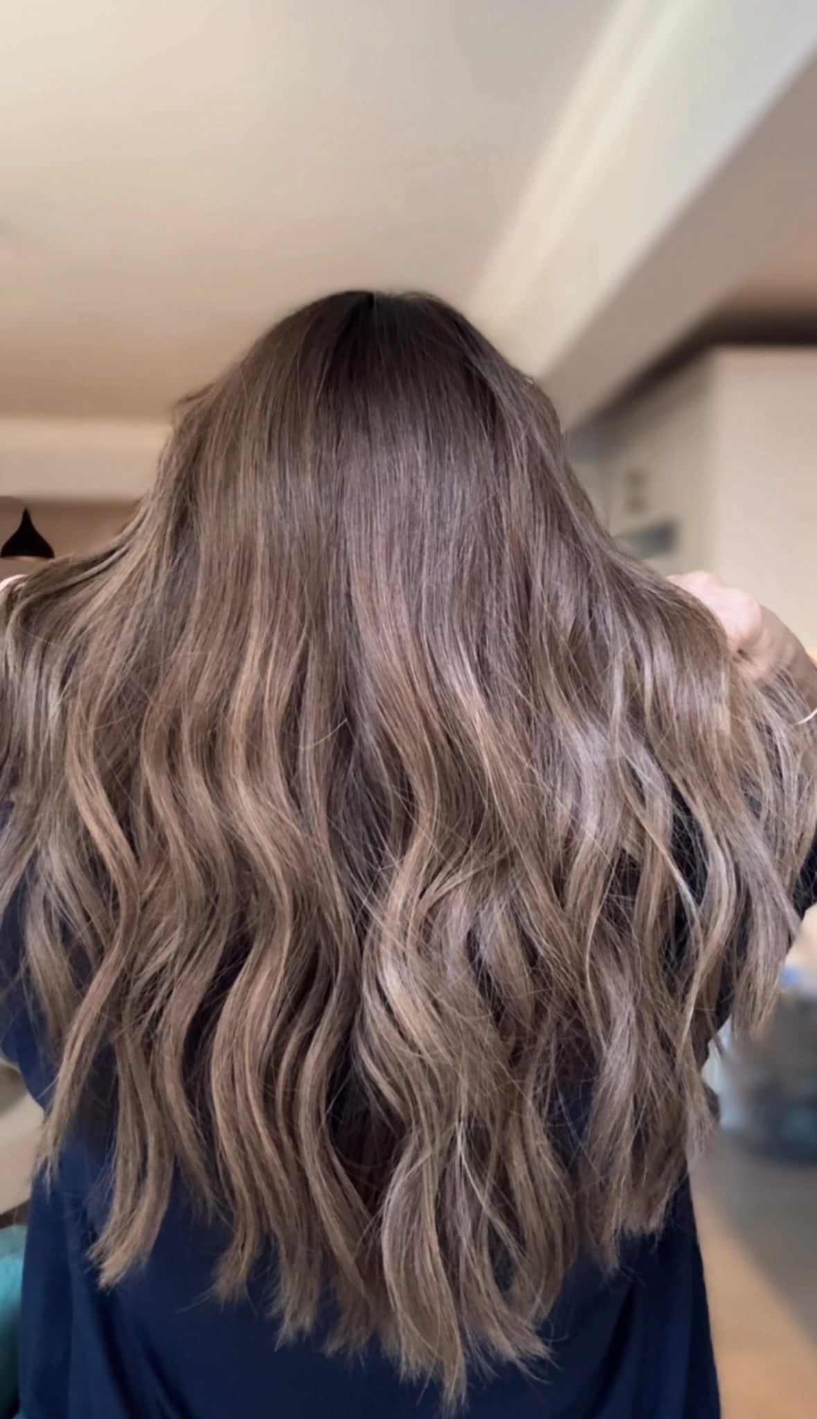 FEATHERLITE ASHY TOPPER WITH CURTAIN BANG