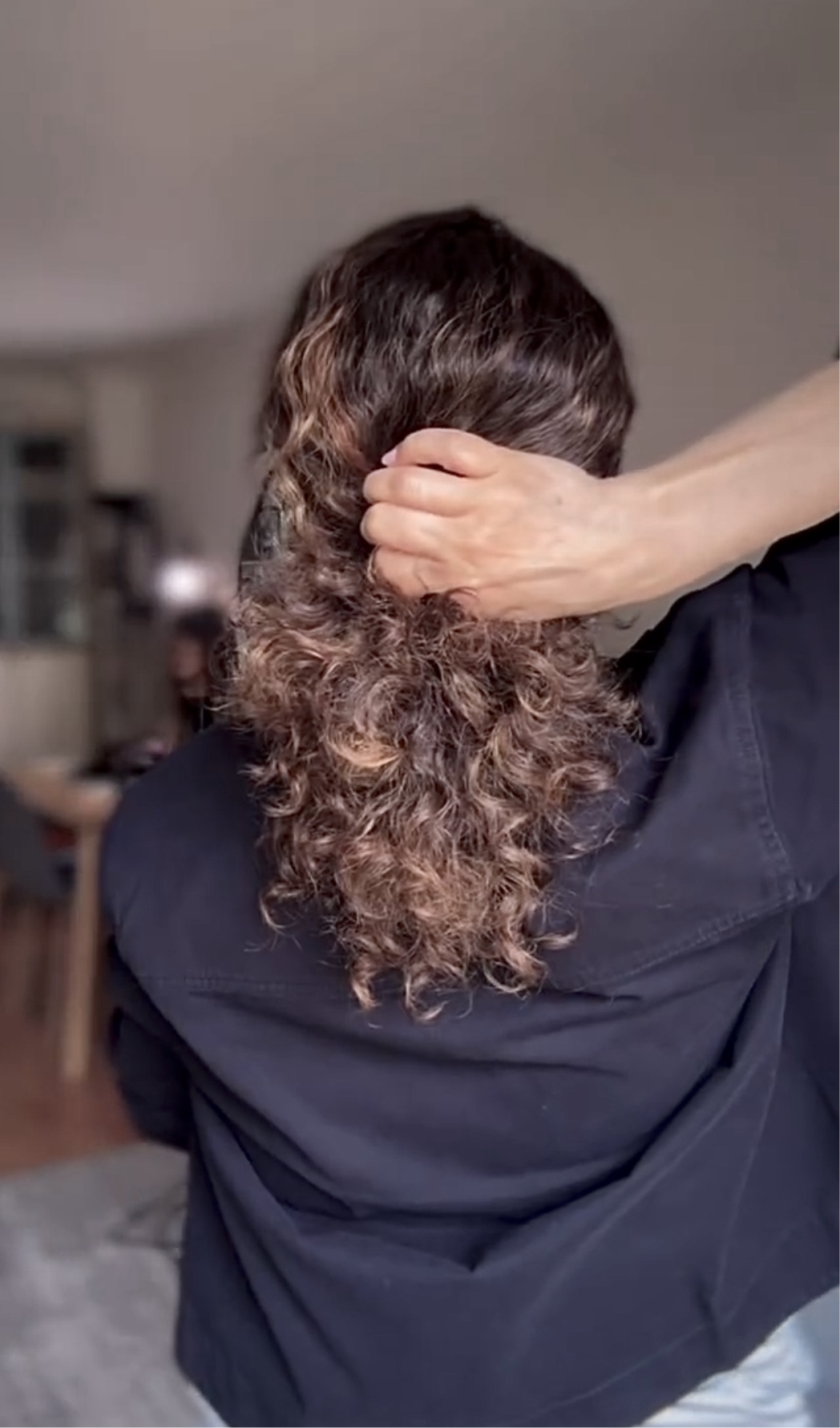 FEATHERLITE CURLY TOPPER