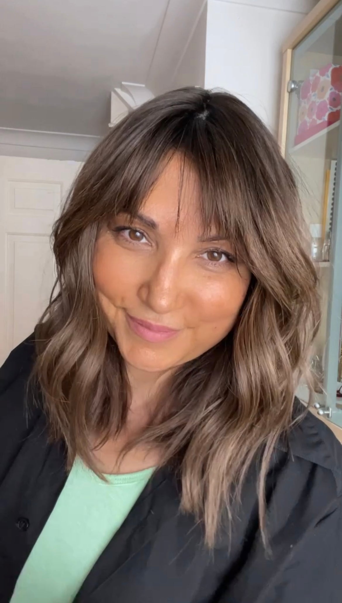 FEATHERLITE MEDIUM BROWN TOPPER WITH DARKER ROOT