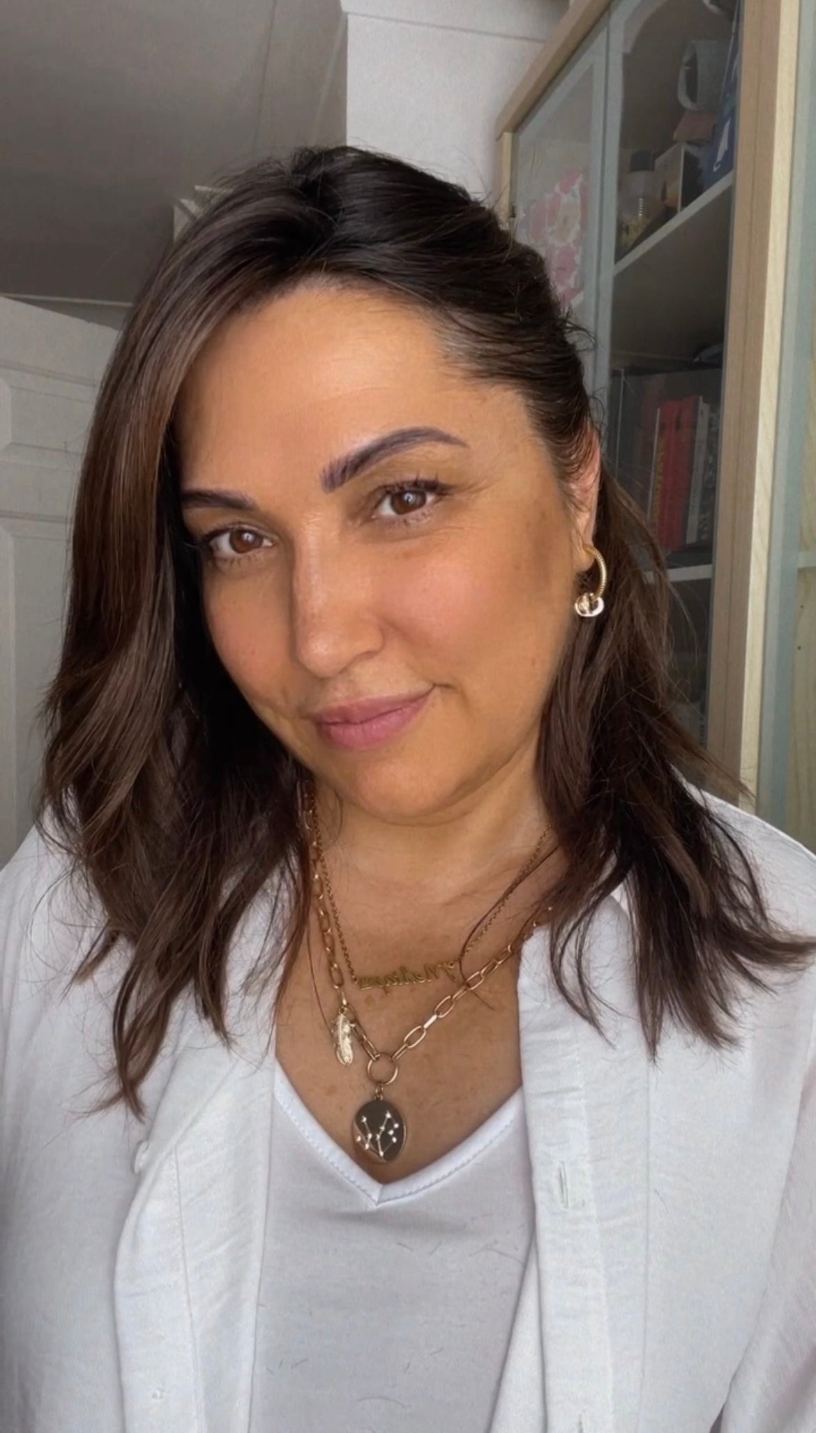 FEATHERLITE LIGHT TO MEDIUM BROWN TOPPER (Darker Root)