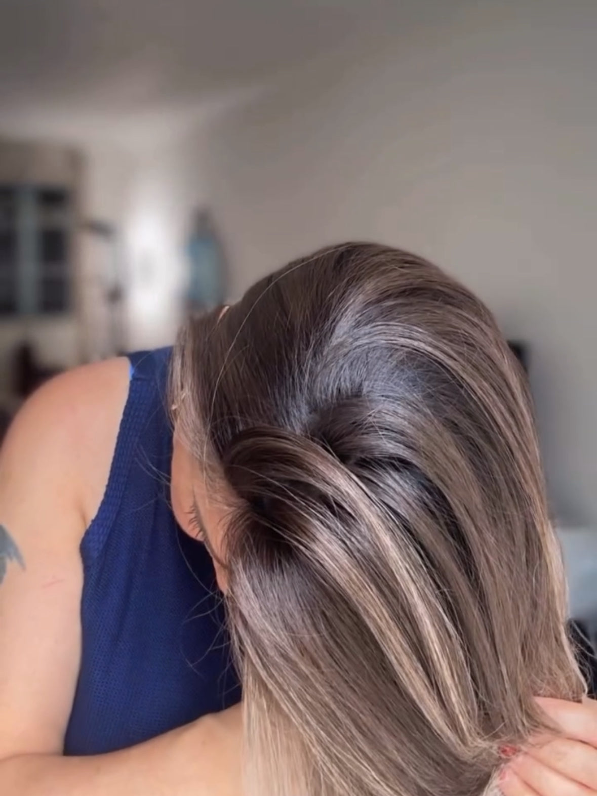 ASHY BLONDE BALAYAGE TOPPER