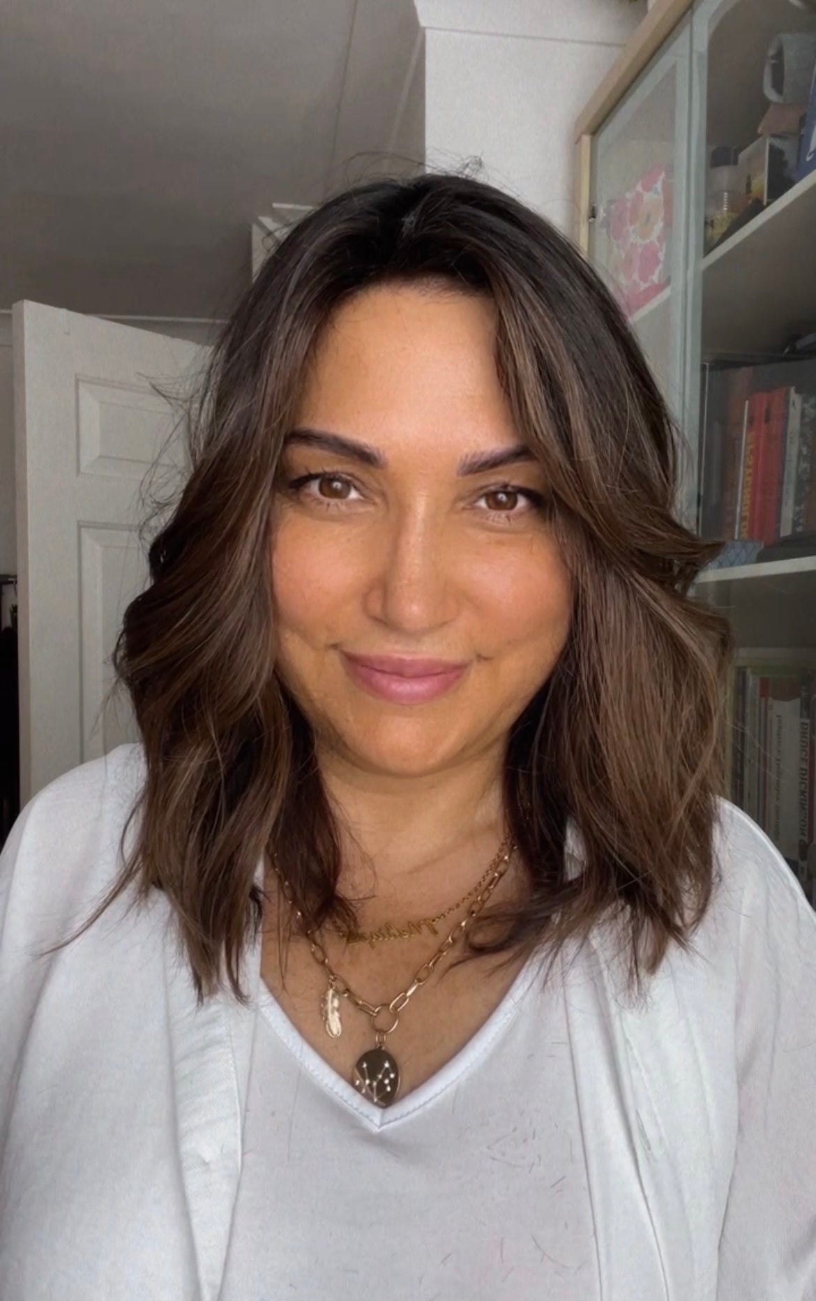 FEATHERLITE LIGHT TO MEDIUM BROWN TOPPER (Darker Root)
