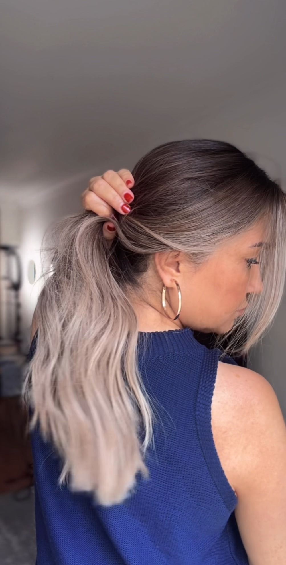 ASHY BLONDE BALAYAGE TOPPER