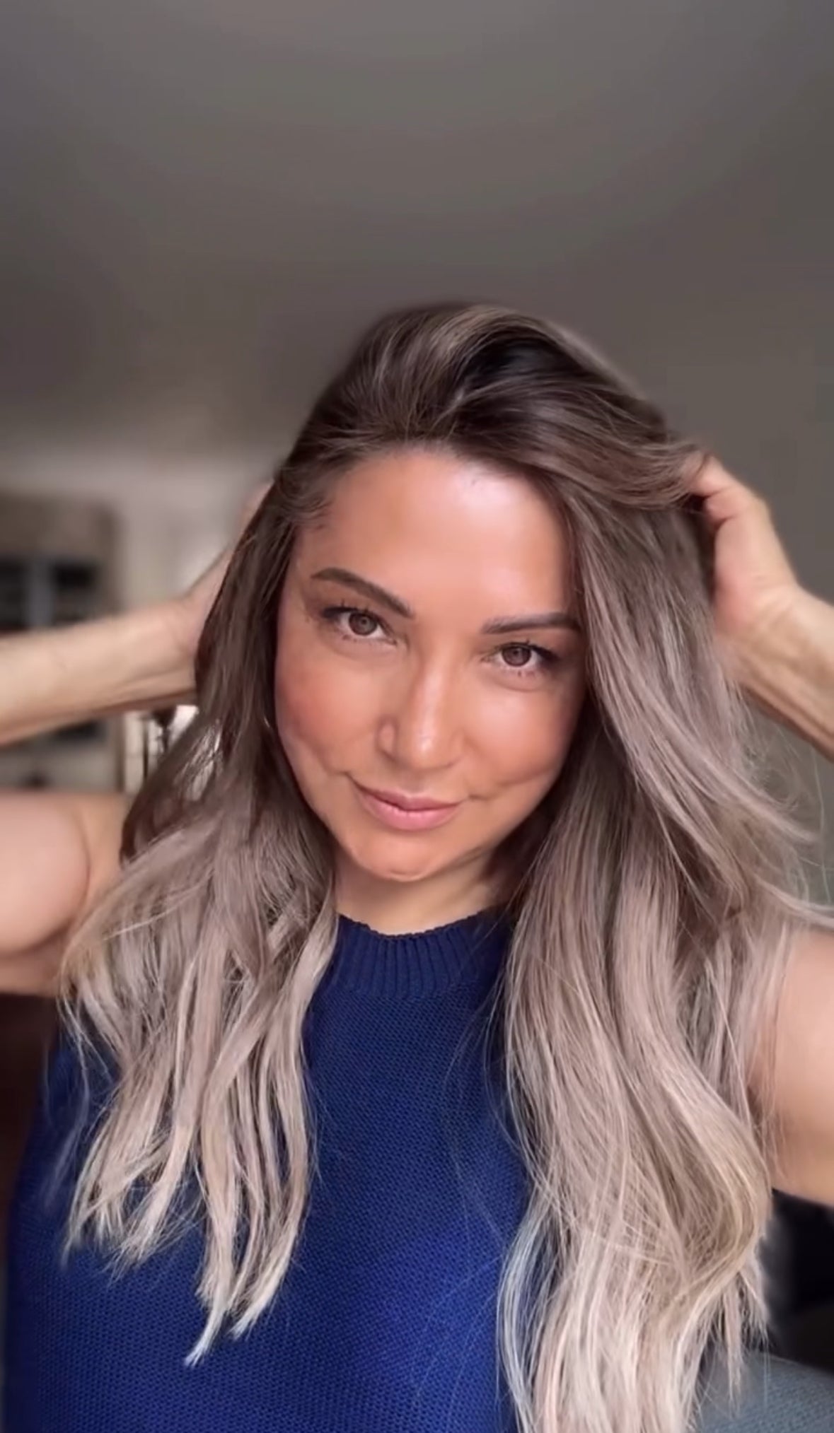 ASHY BLONDE BALAYAGE TOPPER