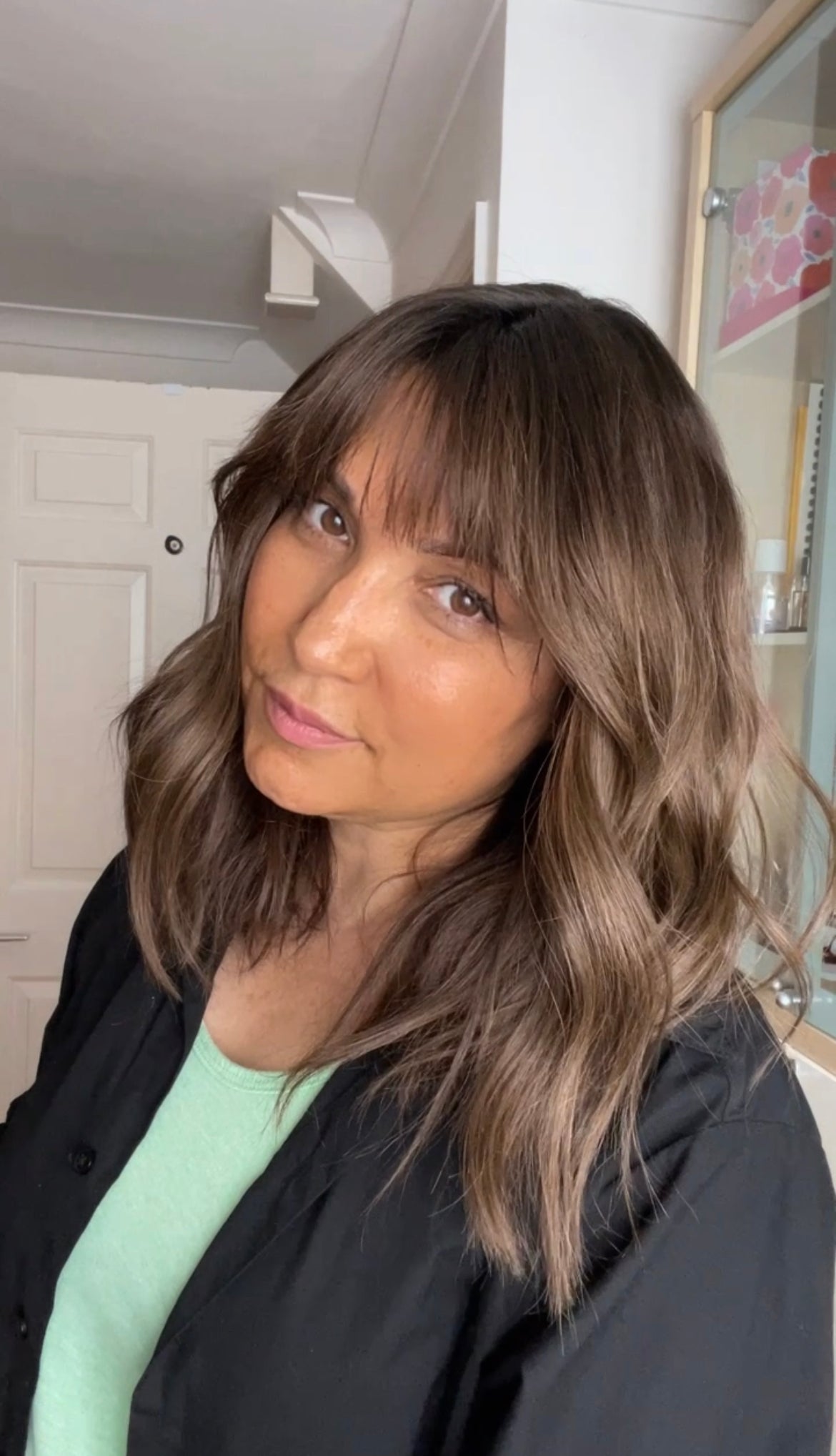 FEATHERLITE MEDIUM BROWN TOPPER WITH DARKER ROOT