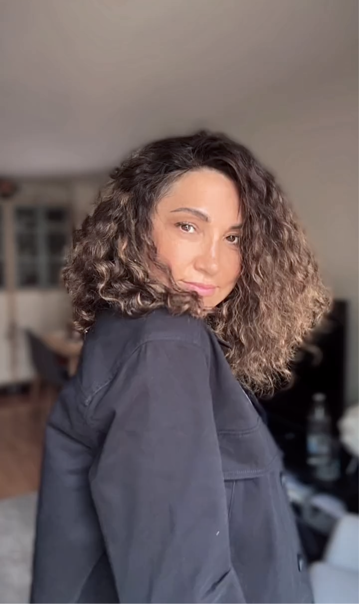FEATHERLITE CURLY TOPPER