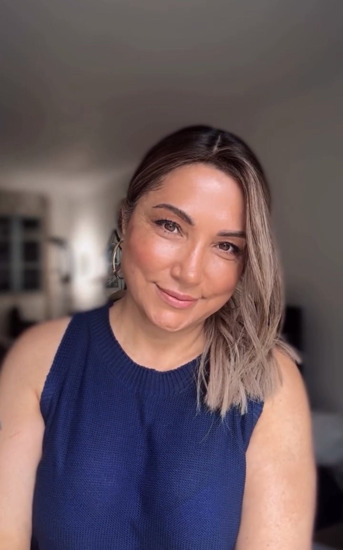 ASHY BLONDE BALAYAGE TOPPER