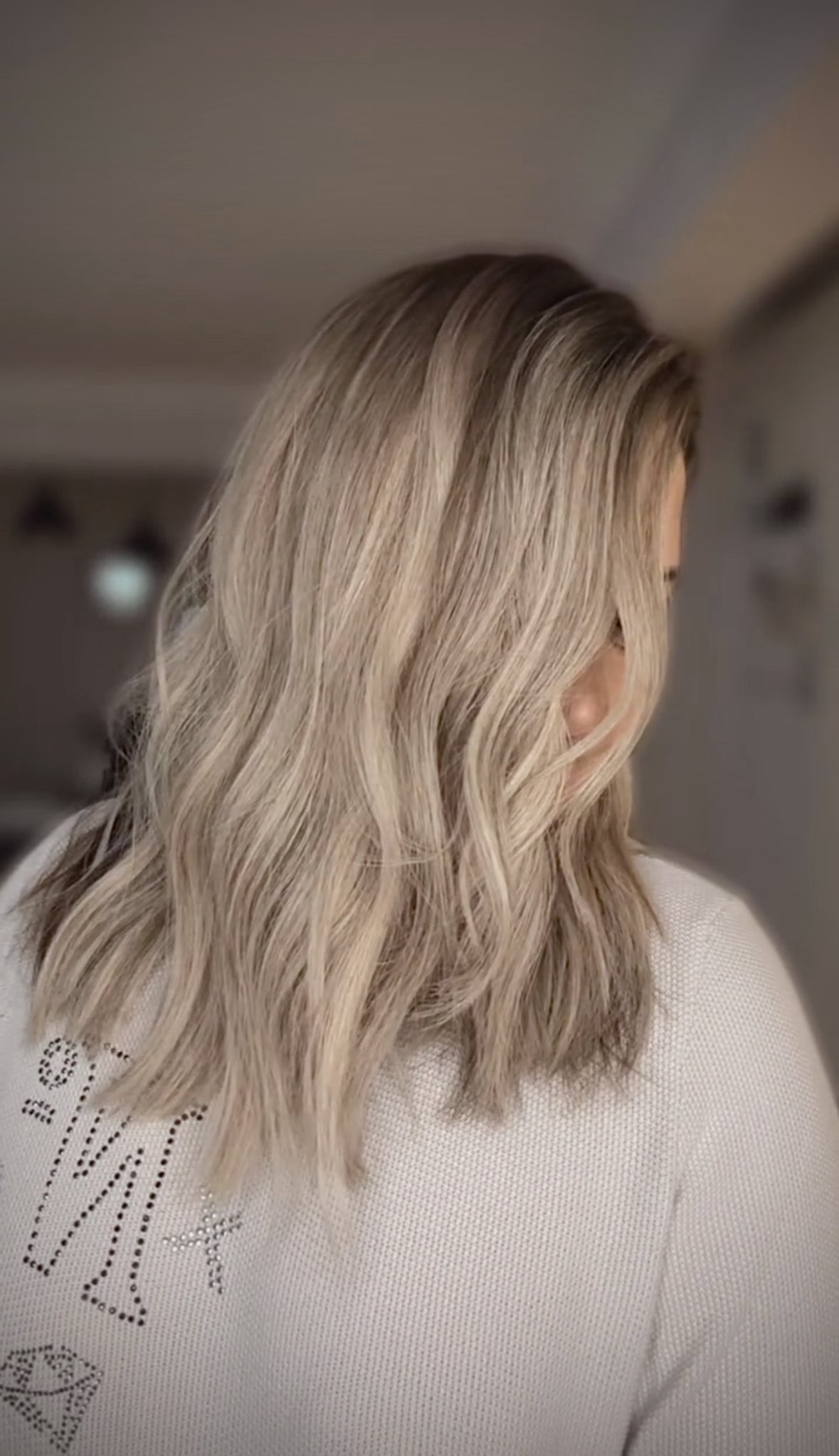 FEATHERLITE ASHY BLONDE TOPPER