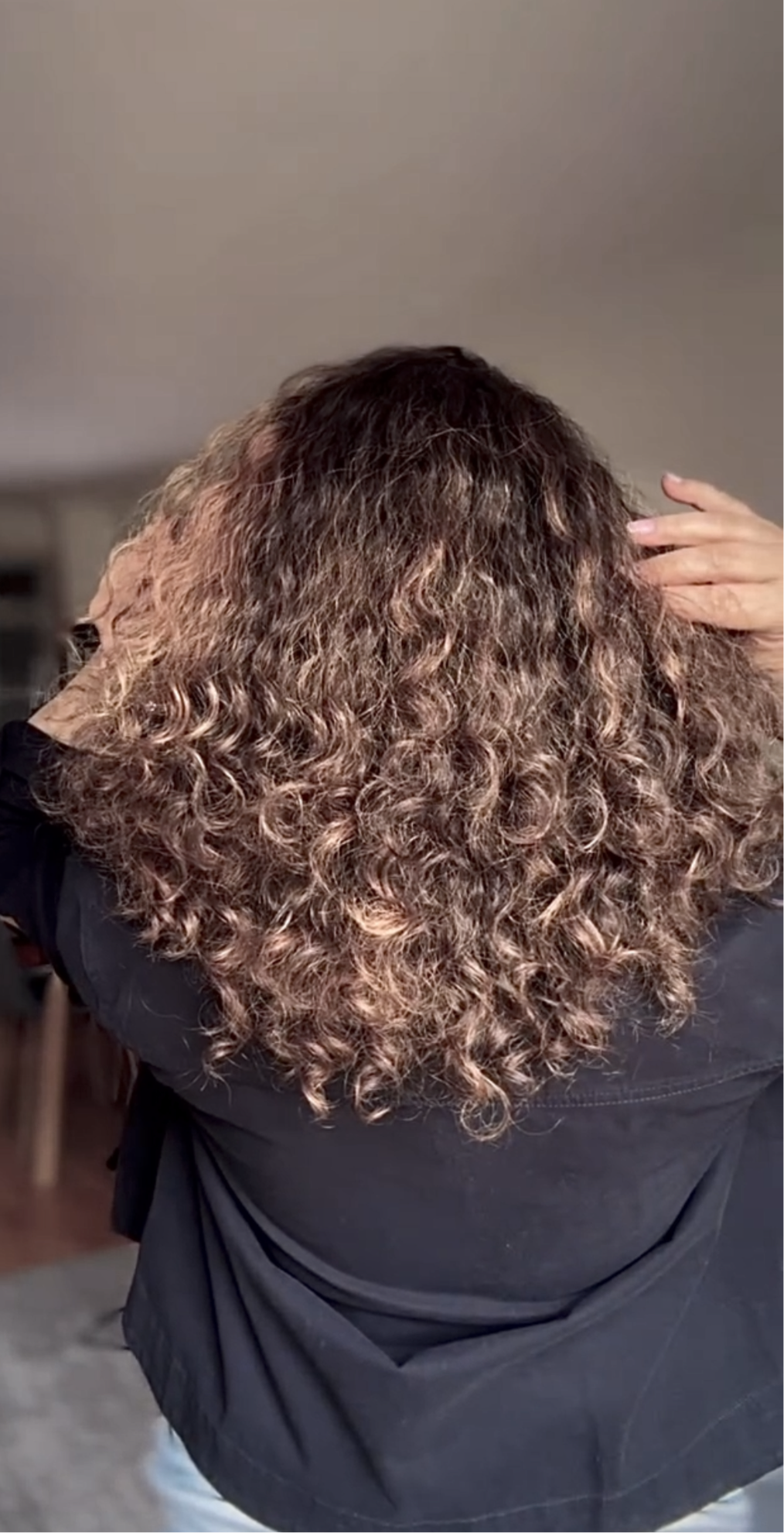 FEATHERLITE CURLY TOPPER