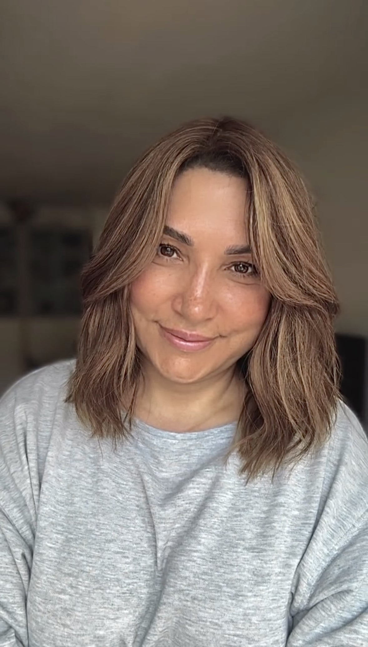FEATHERLITE LIGHT BROWN TO DARK BLONDE BALAYAGE BOB