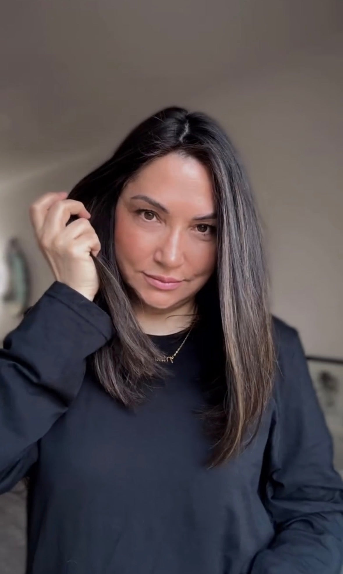 SLEEK LONG LOB