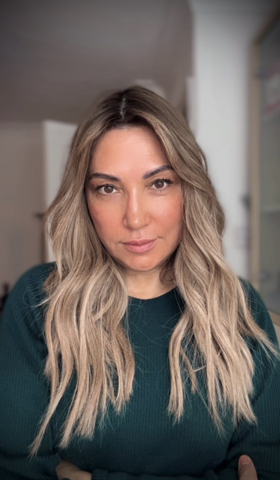 FEATHERLITE ASHY BLONDE BALAYAGE TOPPER