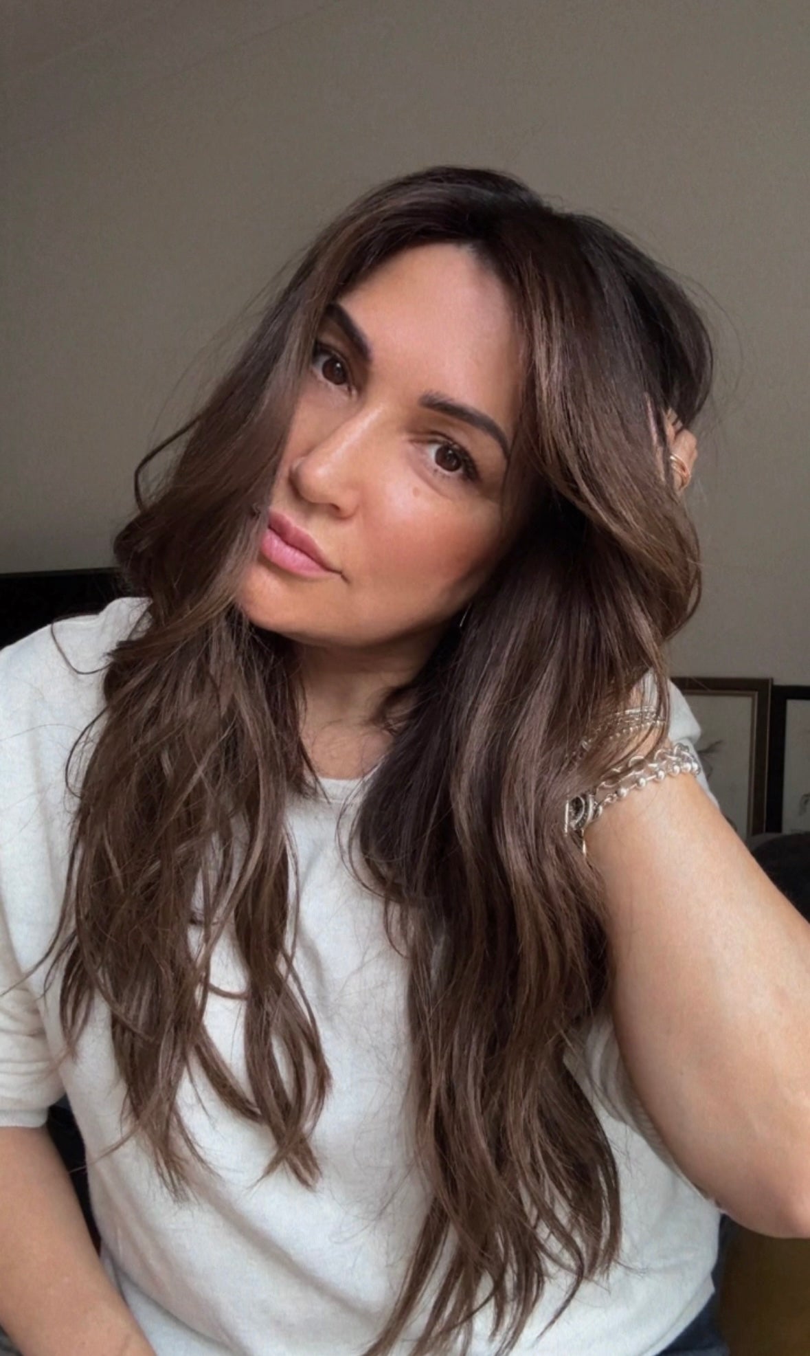 FEATHERLITE MEDIUM BROWN TOPPER WITH DARKER ROOT