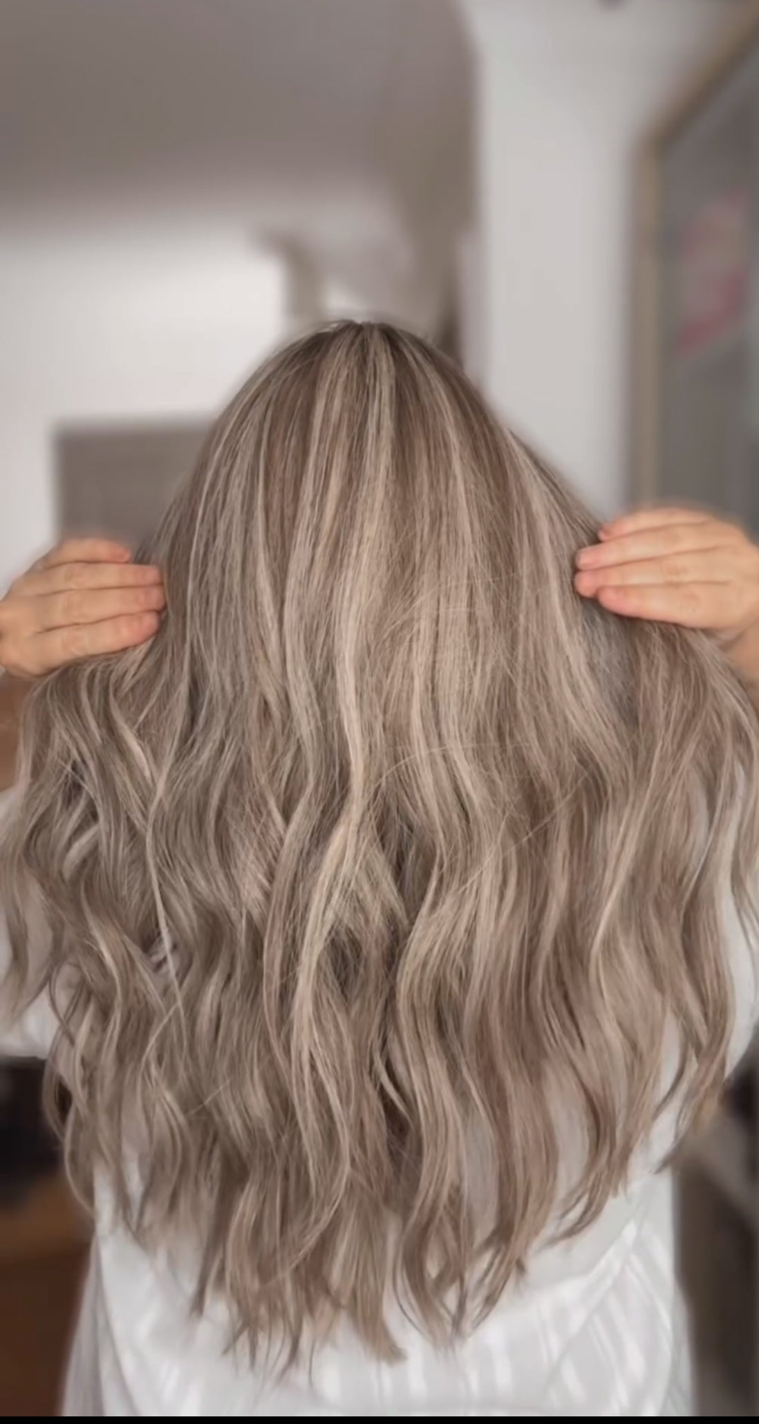 FEATHERLITE ASHY BLONDE BALAYAGE TOPPER (Moonlight Light Ashy Blonde)