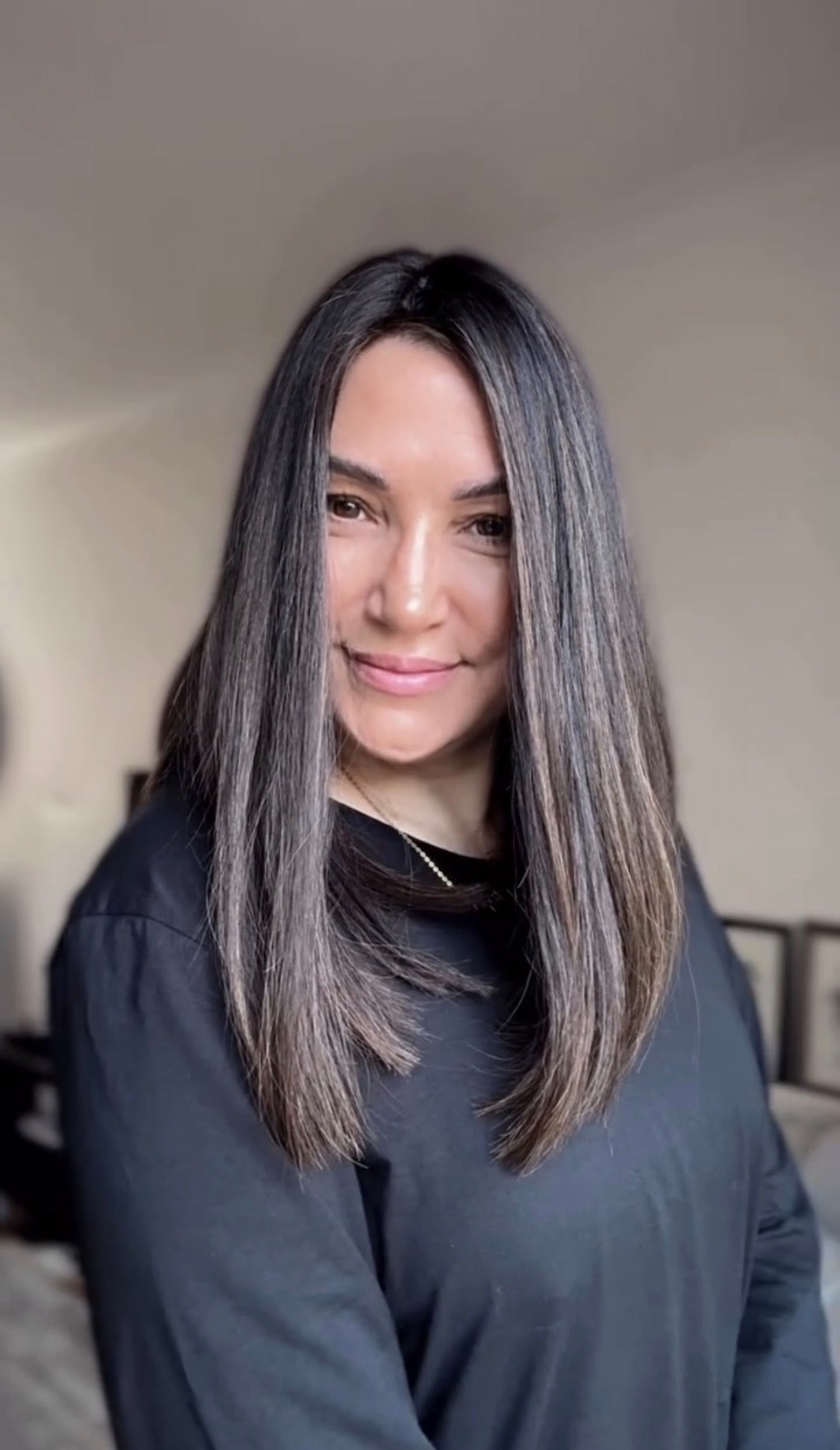 SLEEK LONG LOB