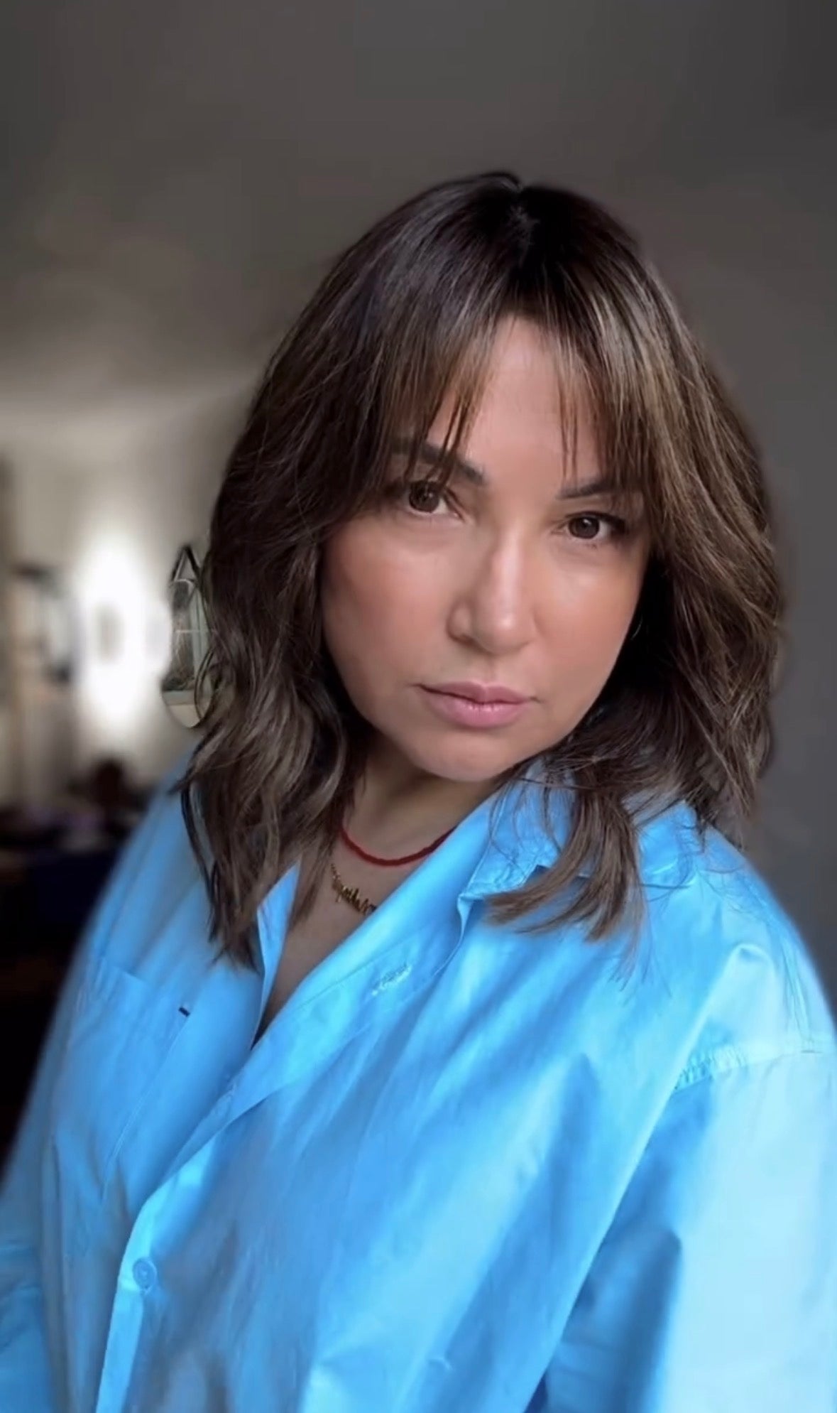 SOFT LAYERED LOB WITH CURTAIN BANGS
