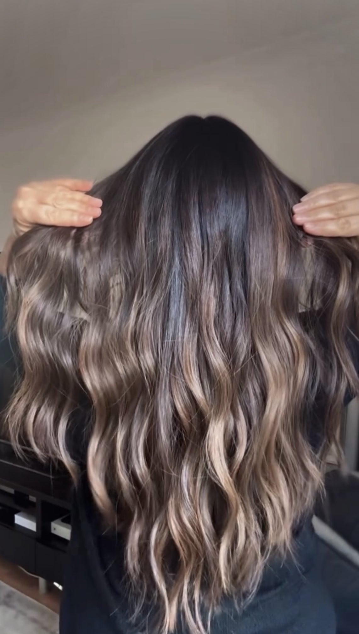 FEATHERLITE CARAMEL BALAYAGE TOPPER