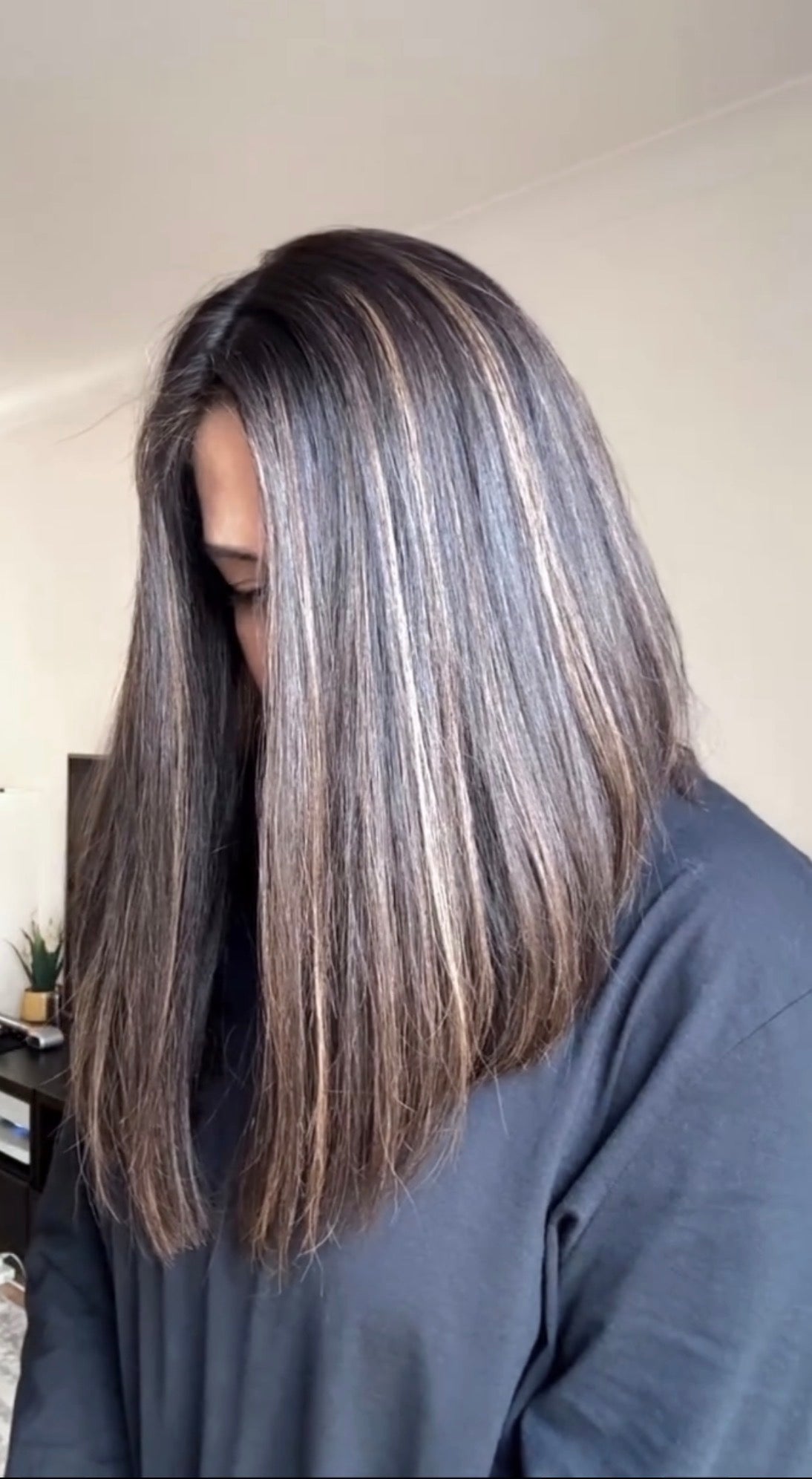 SLEEK LONG LOB