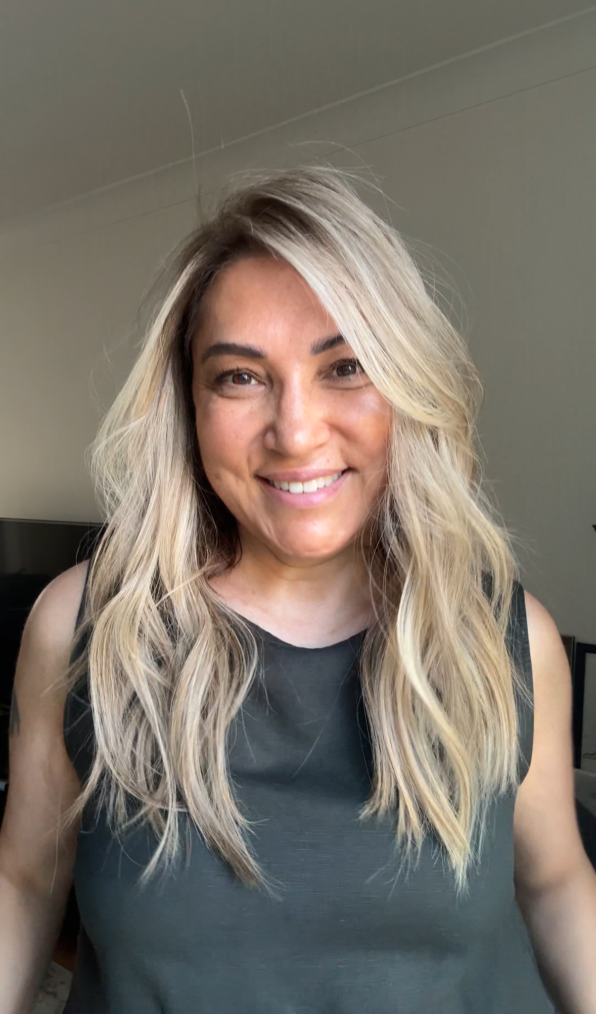 ASHY BLONDE LACE TOPPER