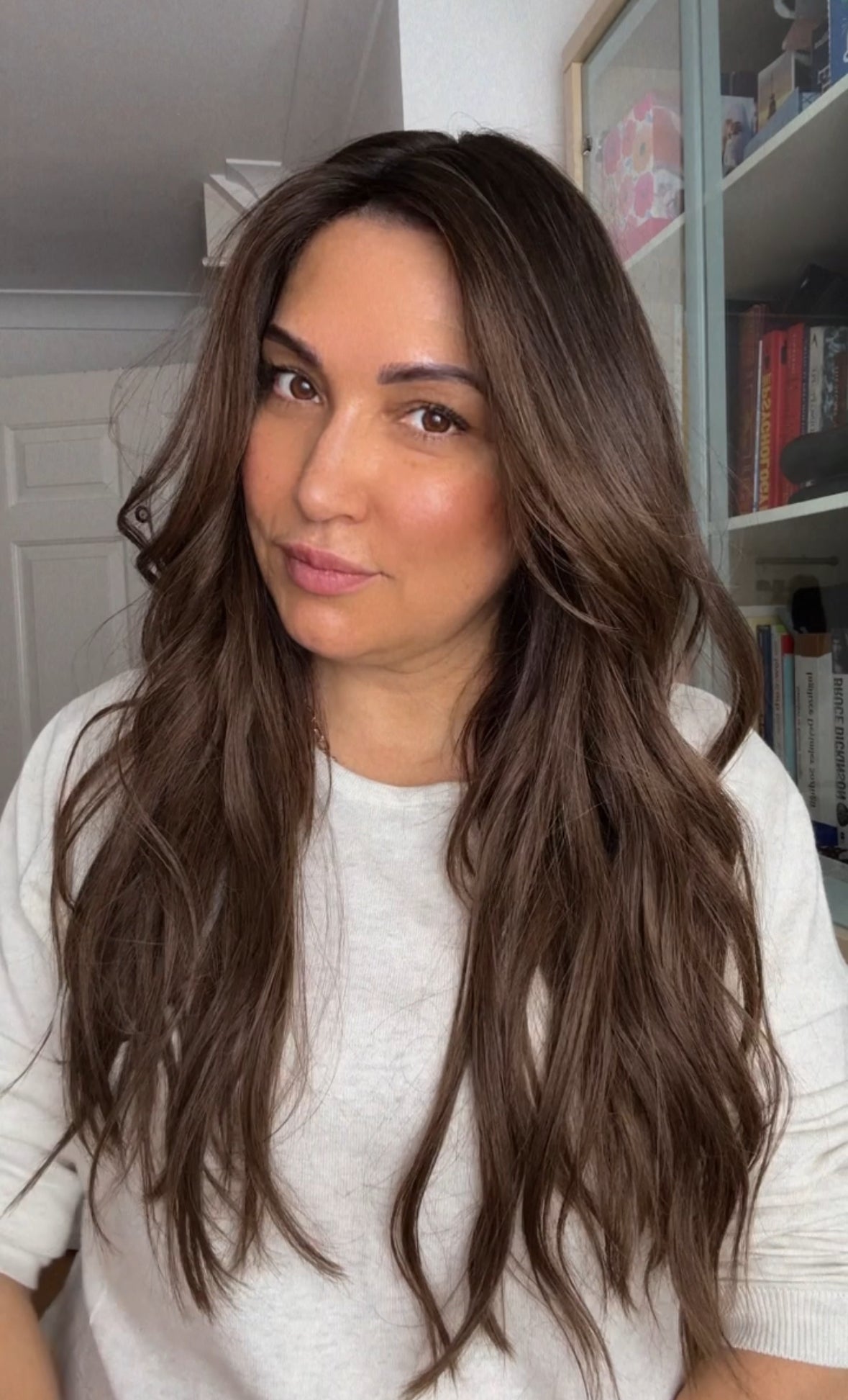 FEATHERLITE MEDIUM BROWN TOPPER WITH DARKER ROOT