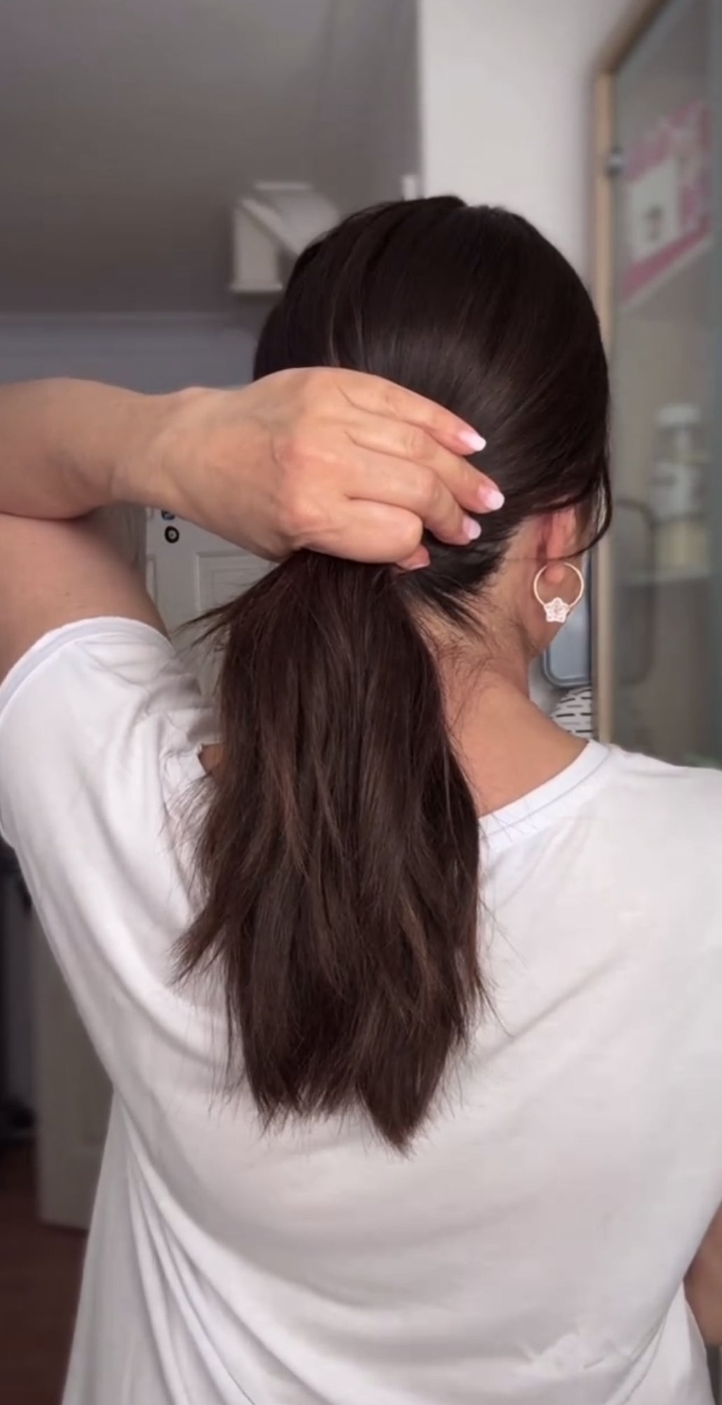 CHOCOLATE BROWN TOPPER WITH SUBTLE BALAYAGE