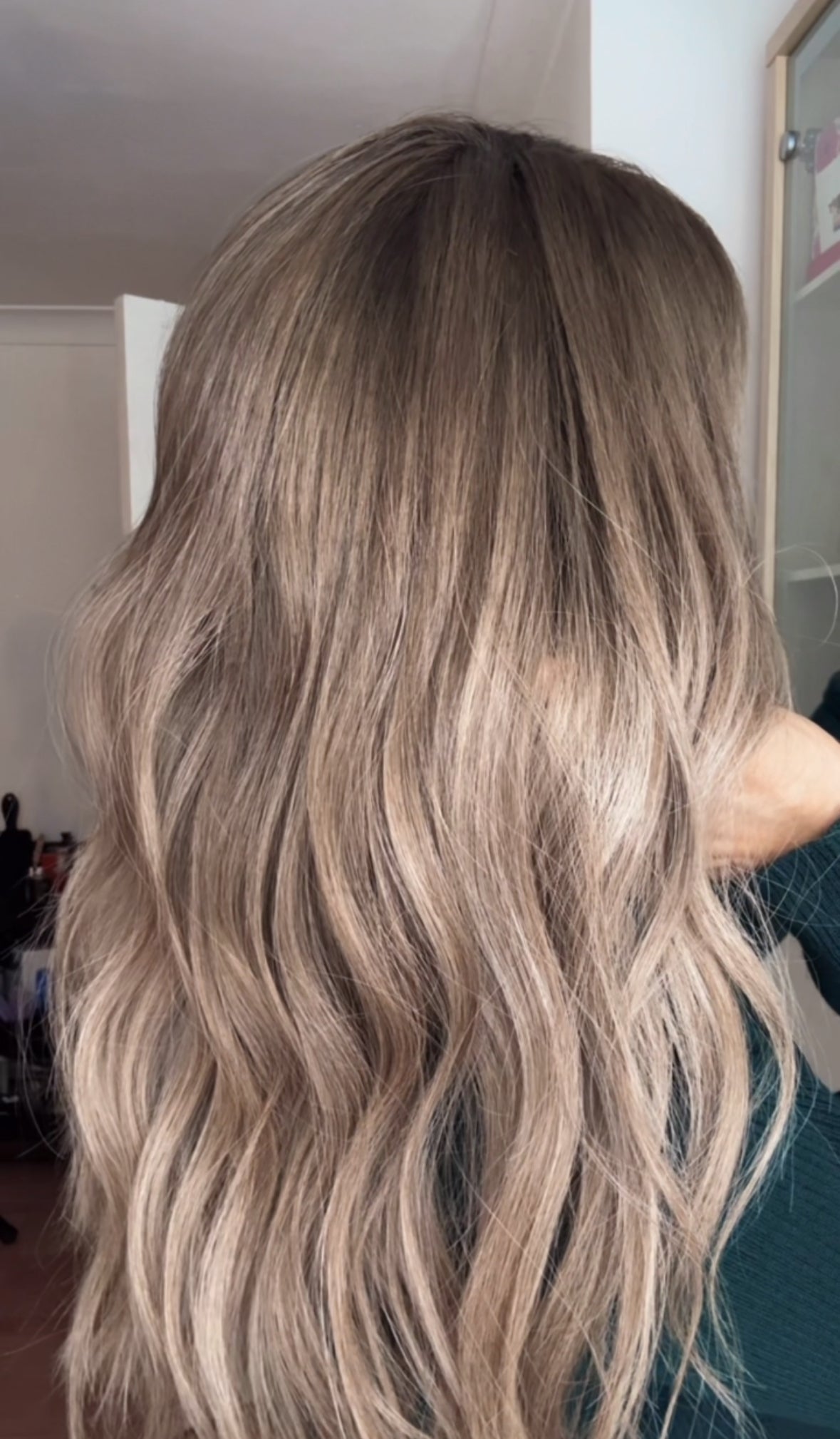 FEATHERLITE ASHY BLONDE BALAYAGE TOPPER