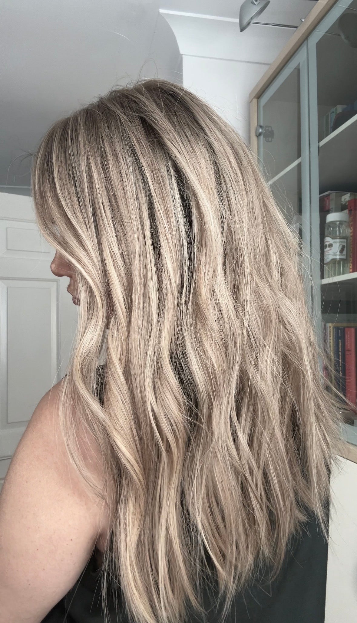 ASHY BLONDE LACE TOPPER