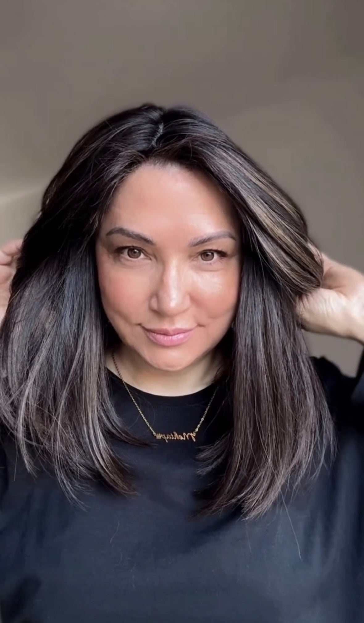 SLEEK LONG LOB