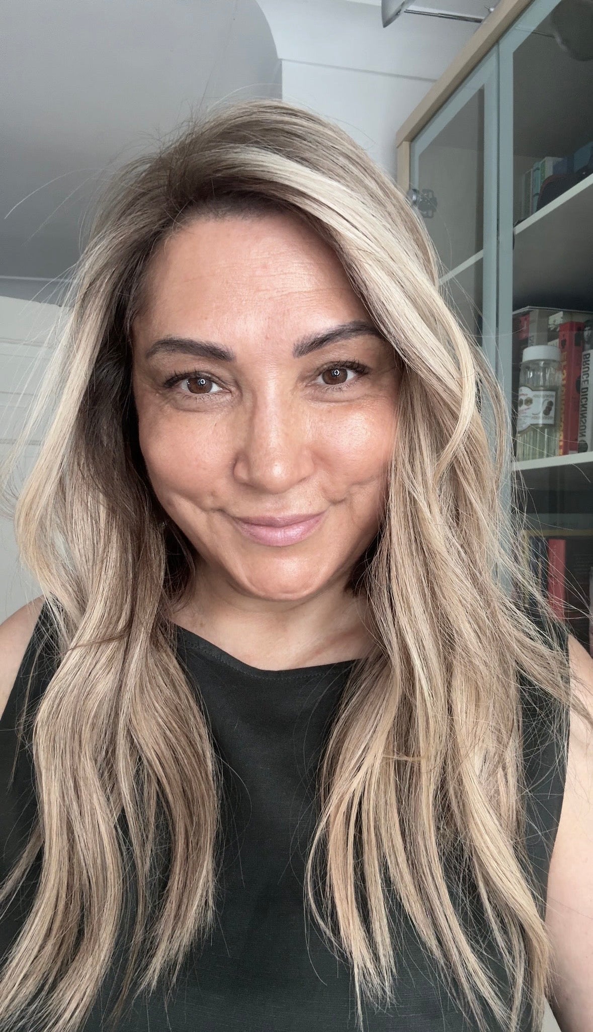 ASHY BLONDE LACE TOPPER
