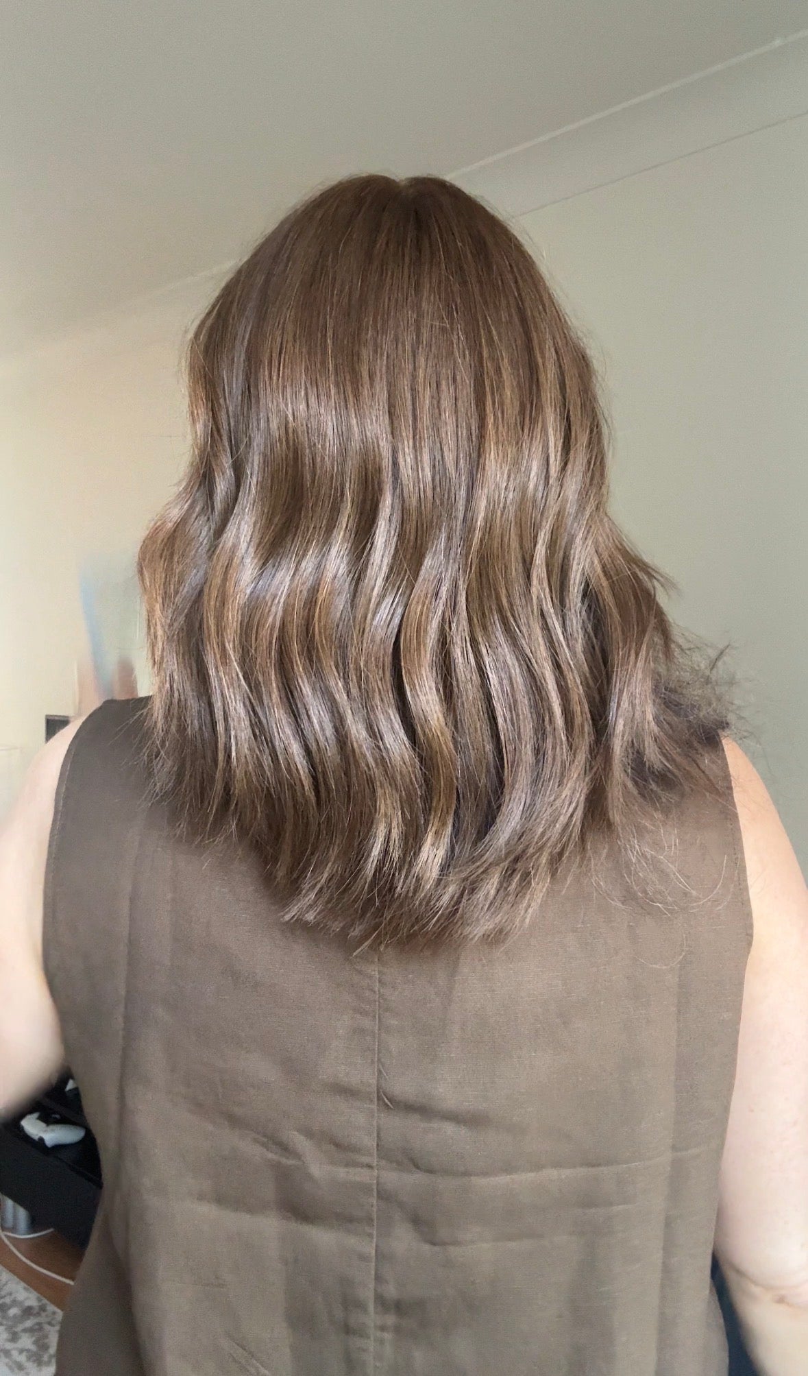 ULTRA-LIGHT SILK CAP MEDIUM TO LIGHT  BROWN TOPPER