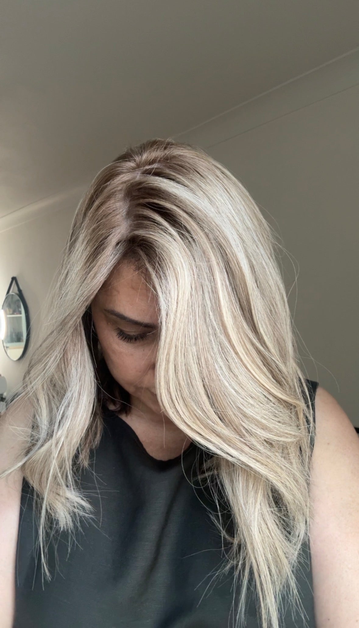 ASH BLONDE TOPPER WITH SUBTLE SOFT ROOT SHADOW