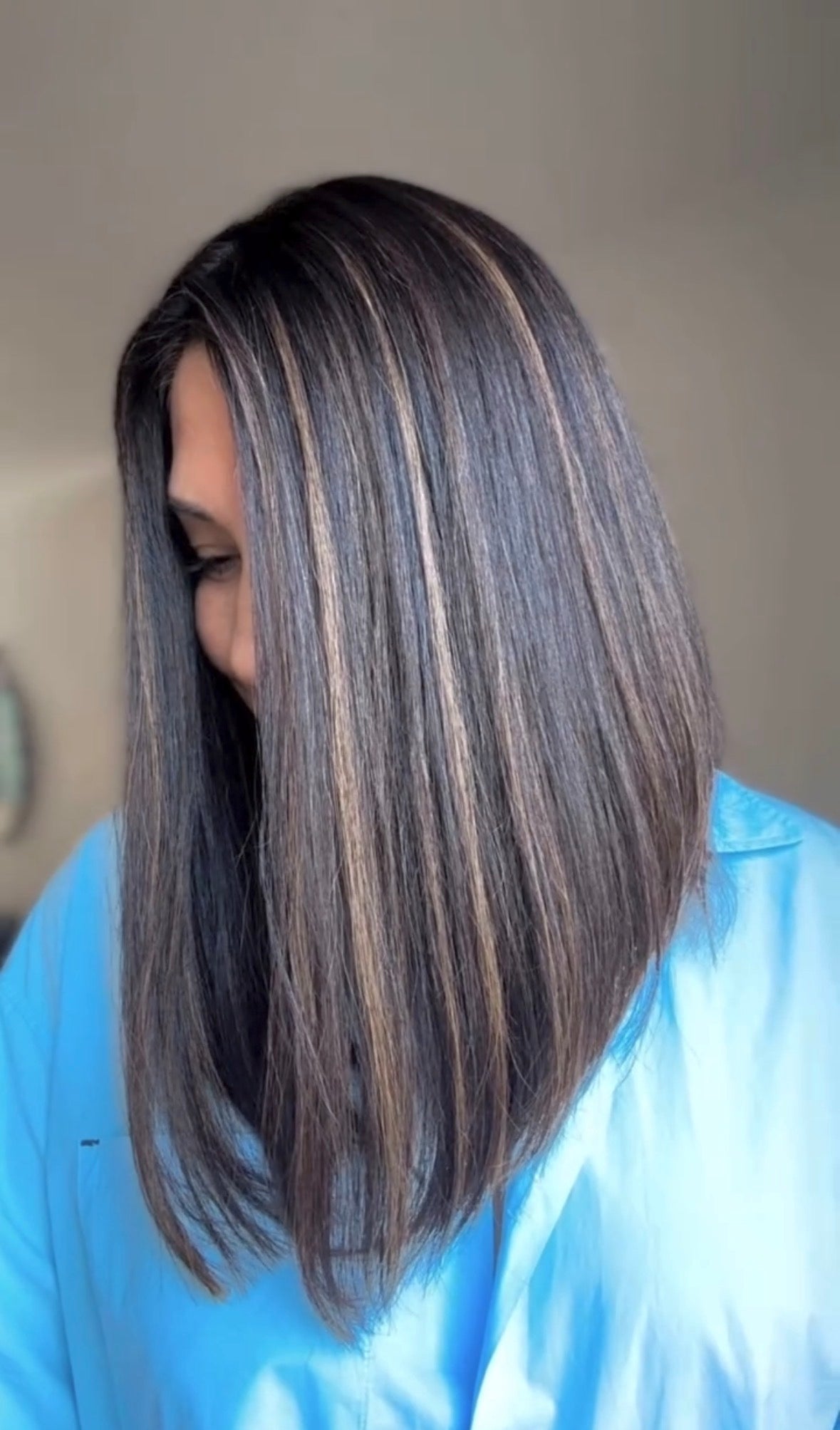 SLEEK LONG LOB