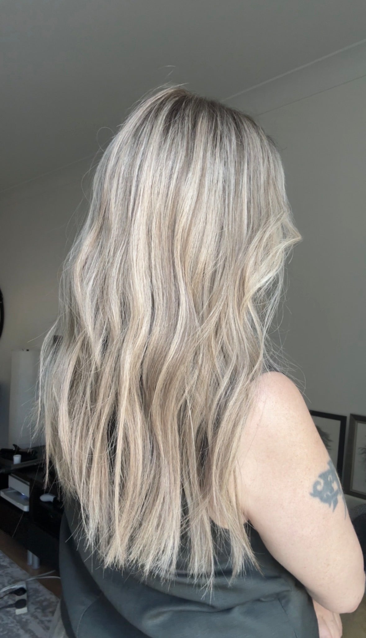ASHY BLONDE LACE TOPPER