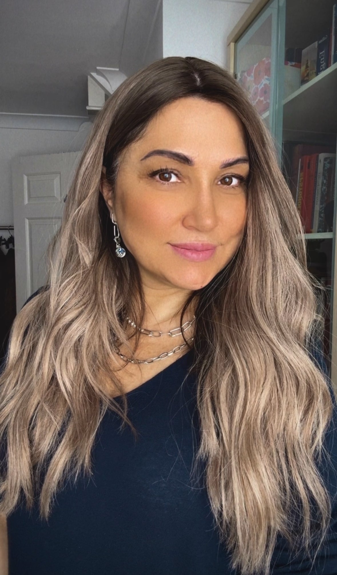 FEATHERLITE ASHY BLONDE TOPPER WITH DARK ROOT/ 2-4 WEEKS PREPARATION TIME