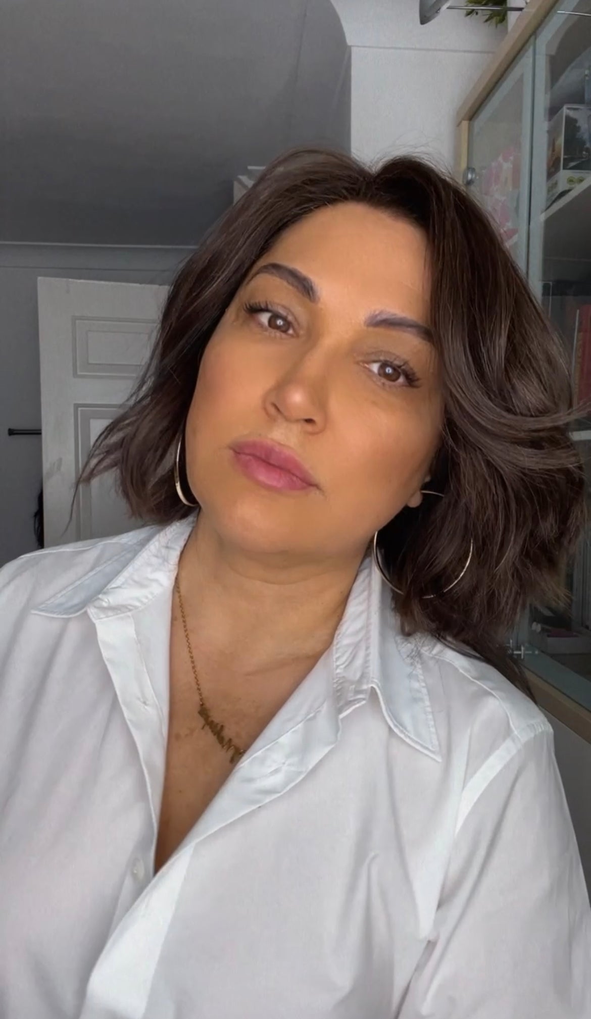 FEATHERLITE MEDIUM BROWN BOB