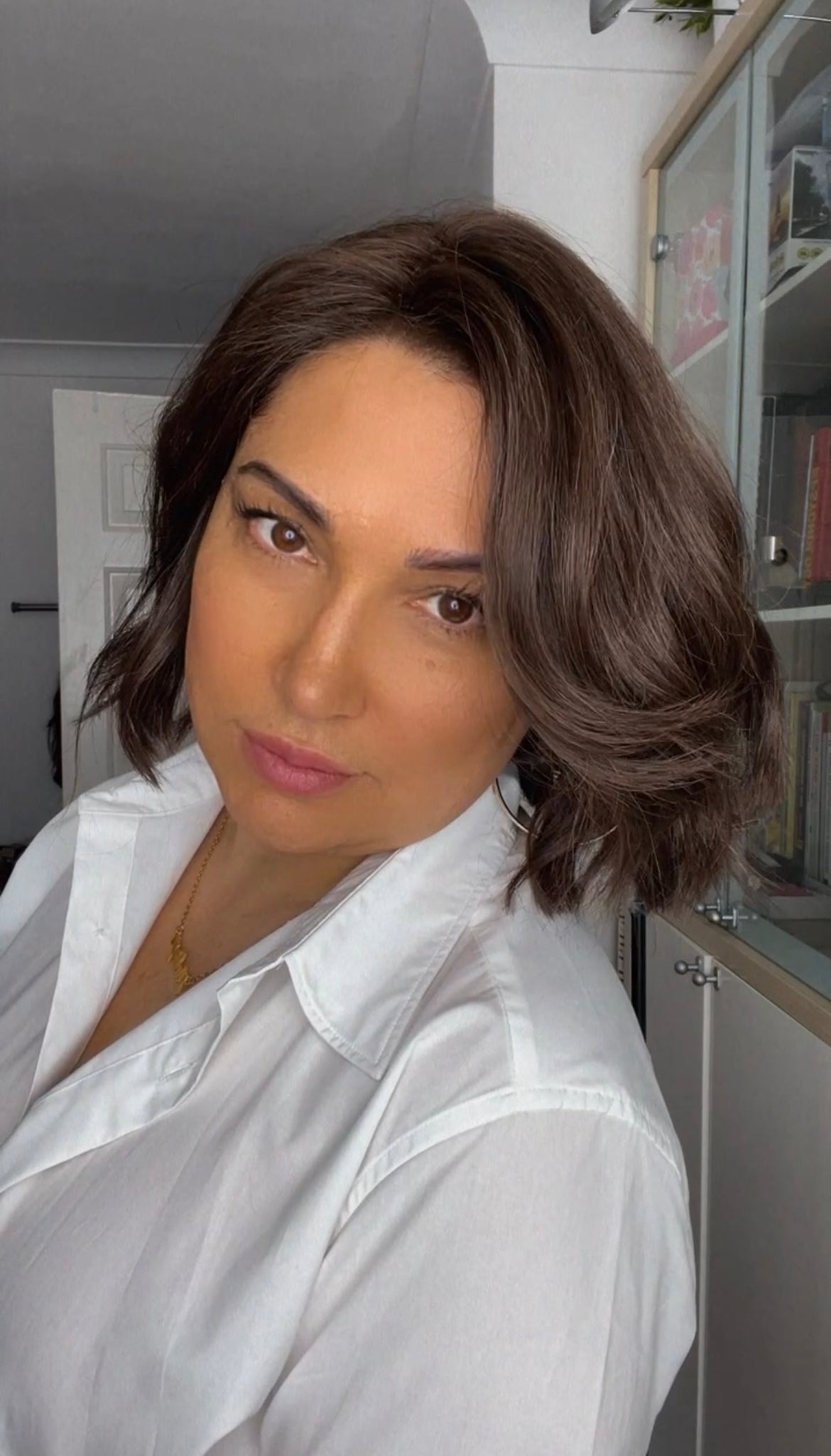 FEATHERLITE MEDIUM BROWN BOB